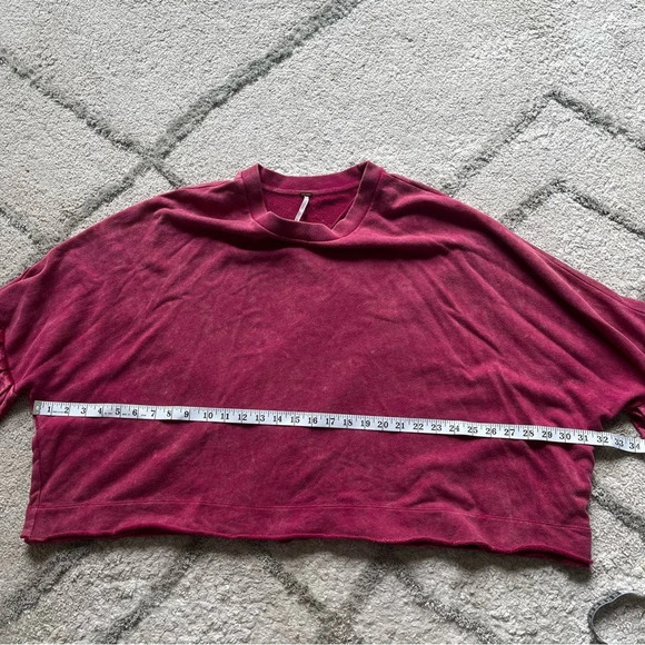 Free People Glorious Sleeves red pullover bell sleeves sweatshirt sweater medium - Picture 8 of 10